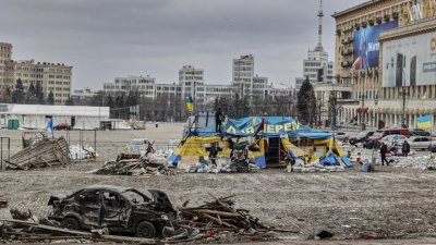 В украинския град Харков се водят позиционни битки и жестоки