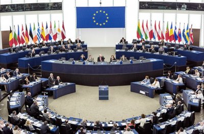 Двеста и седем от общо 705 европейски депутати се подписаха