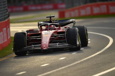 Пилотът на Ферари Шарл Льоклер ще стартира първи в Гран