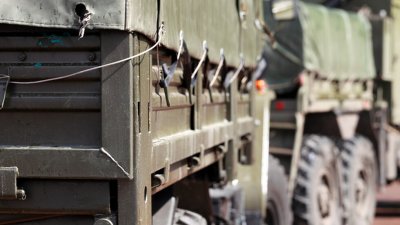 Военният камион със загиналите мигранти бил изправен 