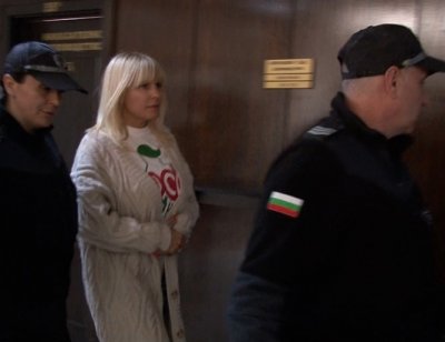 Арестувана румънска бивша министърка Елена Удря остава за постоянно в
