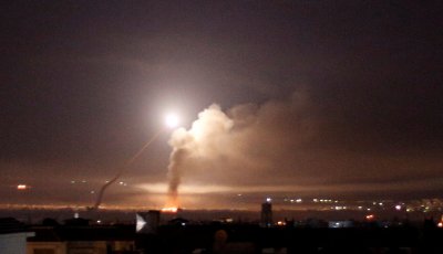 Израел изстреля ракети срещу Дамаск