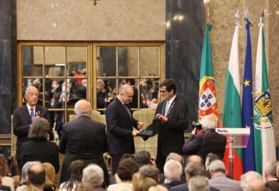 В началото на официалното си посещение в Португалия президентът Румен