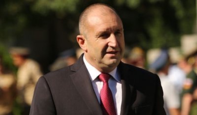 Президентът пожелава на българските граждани здраве сили и вяра за