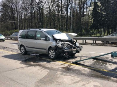 Четири коли се нанизаха на „Цариградско шосе“ (СНИМКИ)