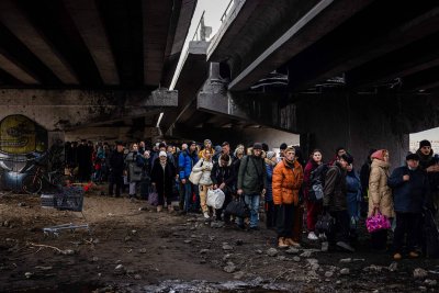 Украйна: Трети ден няма хуманитарни коридори за евакуация