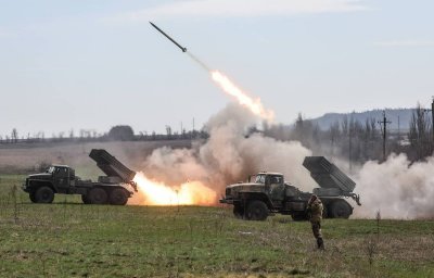 Русия обяви че през нощта е нанесла десетки въздушни и ракетни