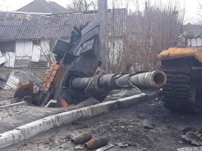 Руските военни завзеха тонове боеприпаси