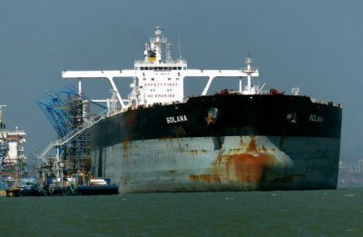 Супертанкер достави американски петрол на Европа