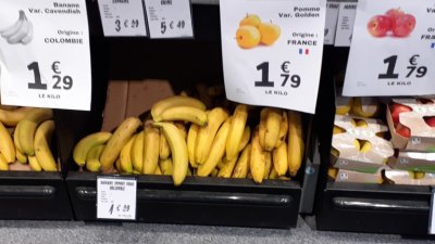 Кило банани на пазар в Париж струва едно евро В