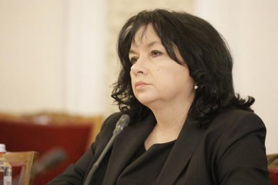 Бившият енергиен министър Теменужка Петкова опроверга твърденията че по време