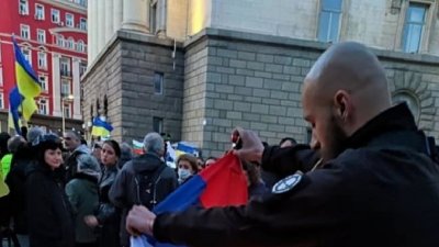 Арестуваха кметски син за побой над ченгета