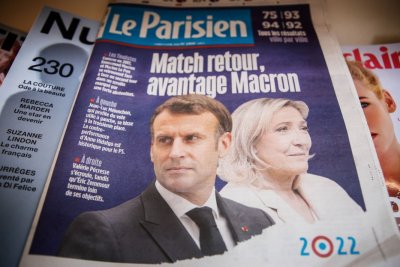 Избирателната активност в неделния балотаж за президентския вот във Франция