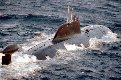 Русия включи и подводниците си във войната