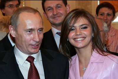 Смятаната за жената до Владимир Путин и фактически първа дама