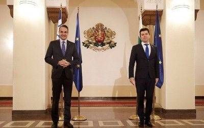В Александруполис очакват утре българския премиер Кирил Петков който ще