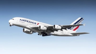 Самолети на авиокомпанията Ер Франс ползват старо олио за гориво