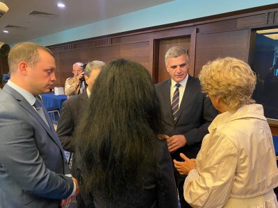 Бившият служебен премиер Стефан Янев събра Инициативния комитет на ПП