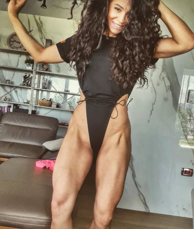 Хиляди родни български мъже могат да завидят на тялото и