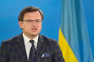 Първият дипломат на Украйна Дмитро Кулеба поиска днес в Европейския