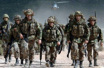 Британски армейци тренират с наши военни 