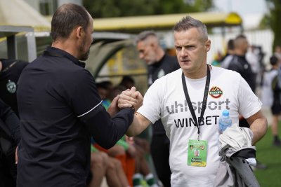 Старши треньорът на Ботев Пловдив Азрудин Валентич изрази недоволството