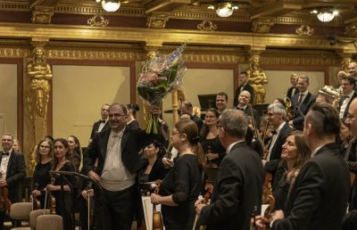 Австрийската публика аплодира на крака Софийската филхармония във Виена