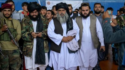 Талибаните разпуснаха ключови институции
