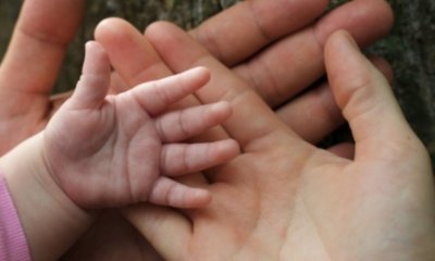 Съдът разпореди: София да издаде акт за раждане на бебе с две майки