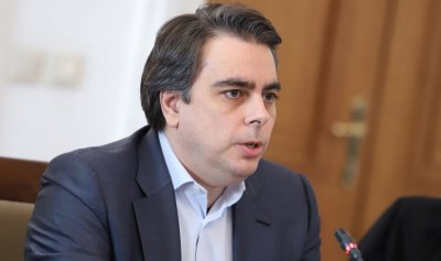 Вицепремиерът и министър на финансите Асен Василев участва в редовното заседание