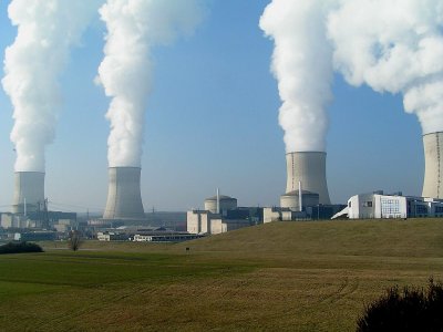 Украинската Запорожска ядрена електроцентрала ЗАЕЦ най голямата в Европа и