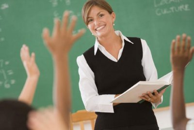 МОН ще прави внезапни проверки на учителите за да установи