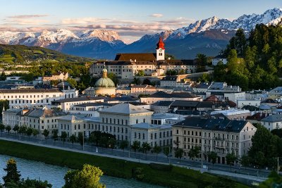 Австрия е замразила авоари на руски олигарси на обща стойност