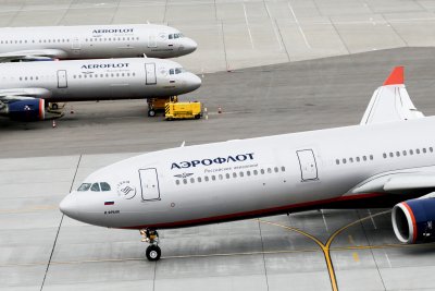 Великобритания наложи санкции срещу три руски авиокомпании Аерофлот Русия и