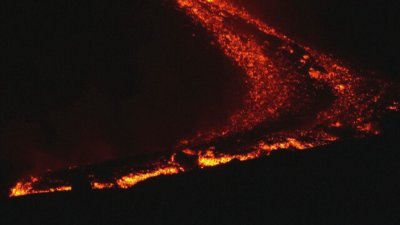 Етна се пробуди с мощно изригване