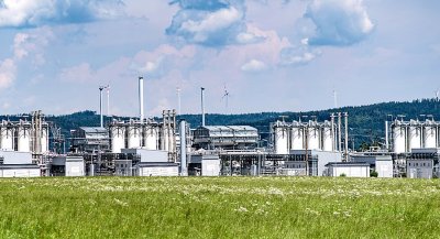 Едно от най-големите газохранилища в Европа може да остане празно преди зимата