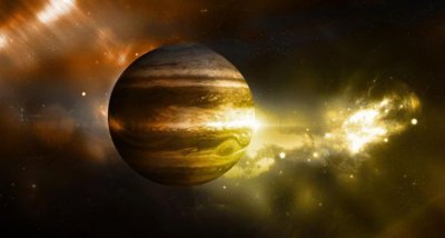 Мощен челен сблъсък обяснява странното ядро на Юпитер