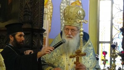 Патриарх Неофит: Да обичаме Света Богородица
