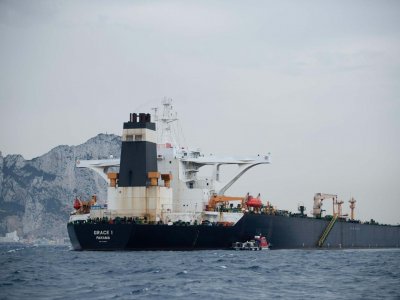 САЩ иска да задържи иранския танкер