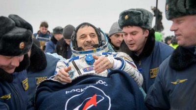 876 евро е заплатата на руски космонавт