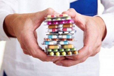 2300 аптеки засичат фалшиви лекарства