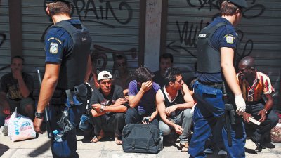 Разбиха канал за трафик на нелегални мигранти в Гърция