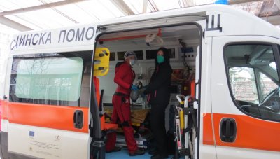 Агресия! Атакуваха медици от „Спешна помощ" в Самоков