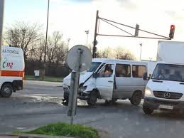 Авто меле блокира "Тодор Александров" в Бургас