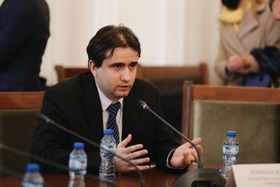 Министърът на електронното управление Божидар Божанов опровергава думите на депутата