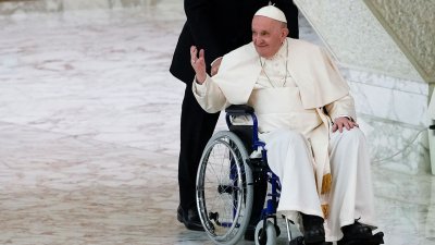 Папата отложи пътуването си до Африка
