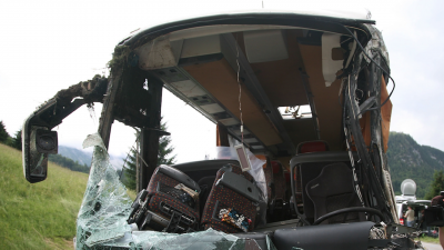 Друга катастрофа станала минути преди навлизането на автобусите с футболните