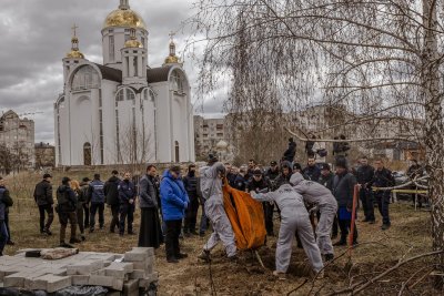Украинската полиция разследва смъртта на над 12 000 цивилни граждани