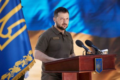 Зеленски обеща Украйна да си върне Крим