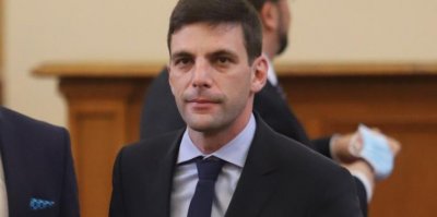 Депутатите решават дали да отстранят Никола Минчев